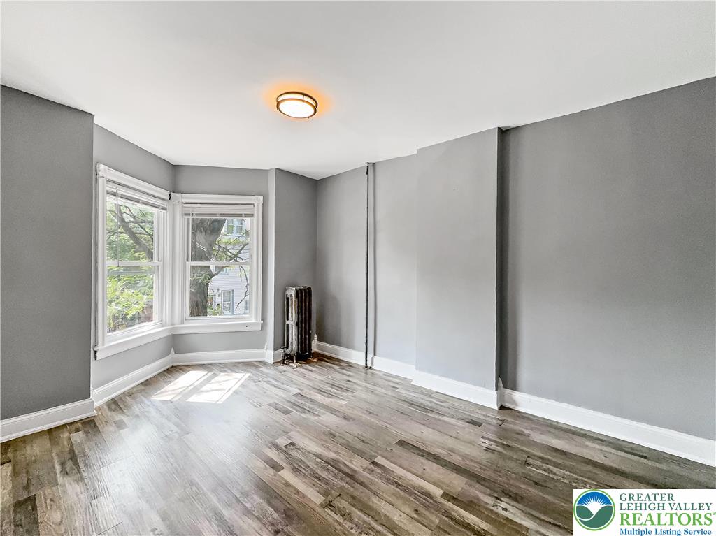 Allentown City, Pennsylvania 18102, United States, 4 Bedrooms Bedrooms, ,2 BathroomsBathrooms,Residential,Active,208601