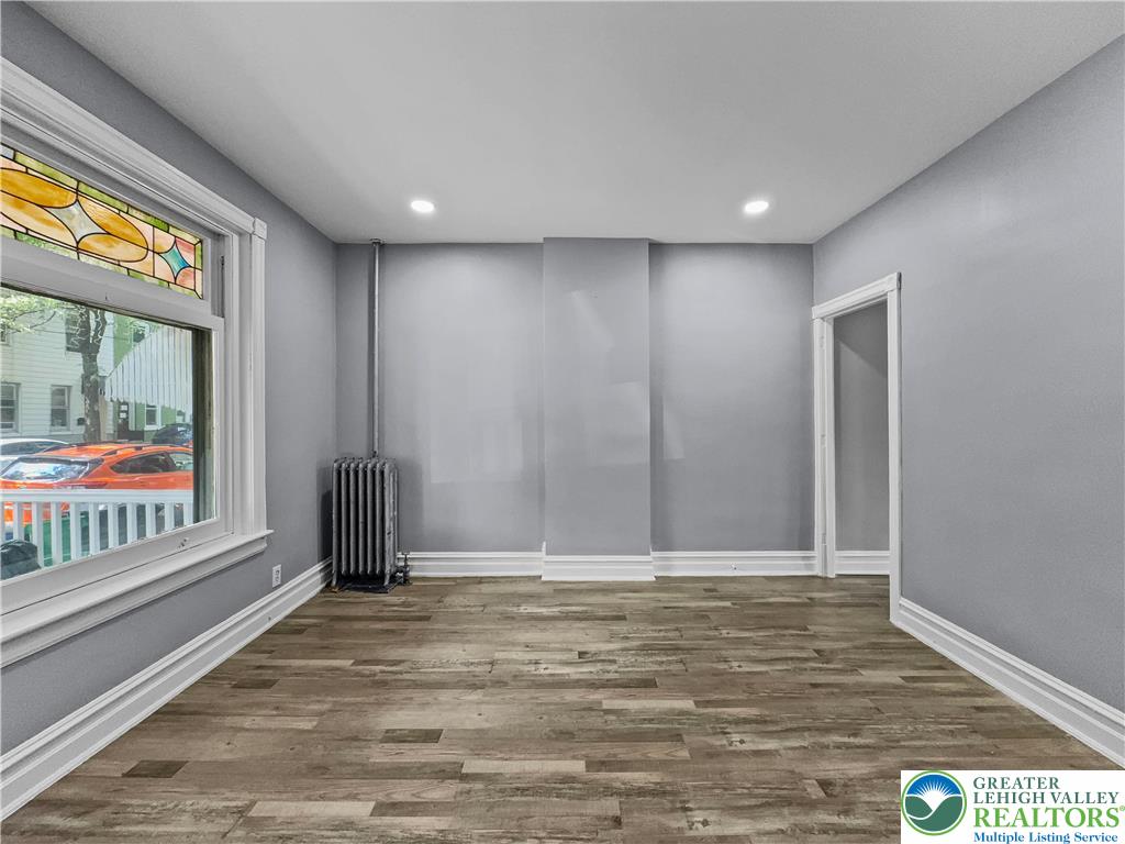 Allentown City, Pennsylvania 18102, United States, 4 Bedrooms Bedrooms, ,2 BathroomsBathrooms,Residential,Active,208601