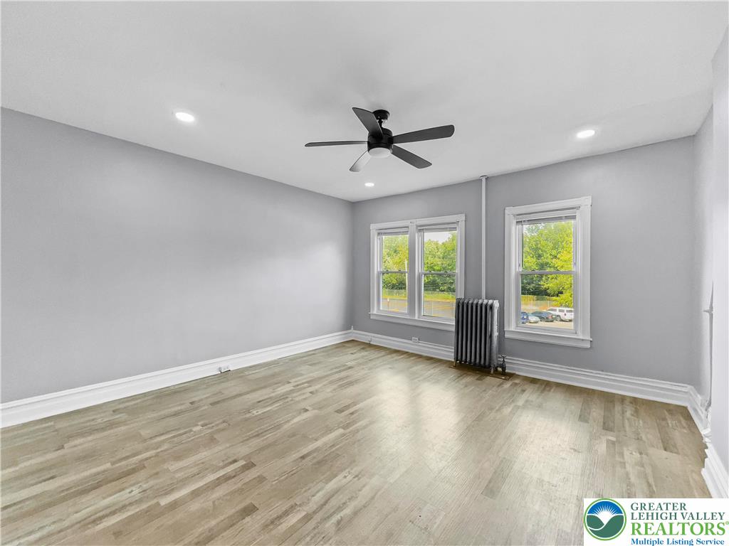 Allentown City, Pennsylvania 18102, United States, 4 Bedrooms Bedrooms, ,2 BathroomsBathrooms,Residential,Active,208601