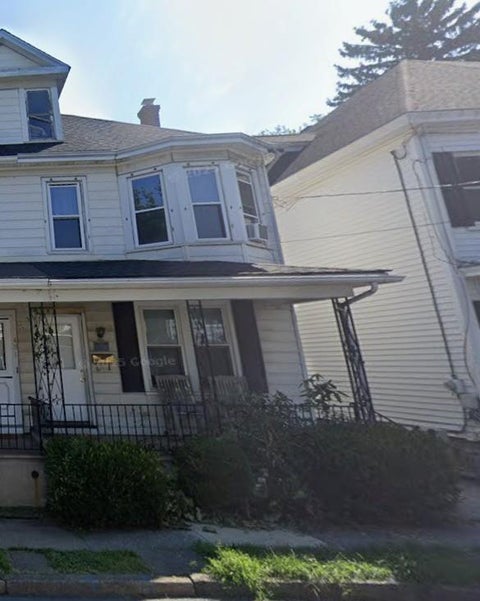 Townhouse For Rent - 429 Mccartney Street<br/> Northampton County, Easton, PA 18042