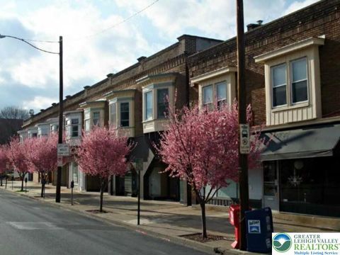 Photo of 606 W Broad Street #F, Bethlehem, PA 18018 (MLS # 771614)