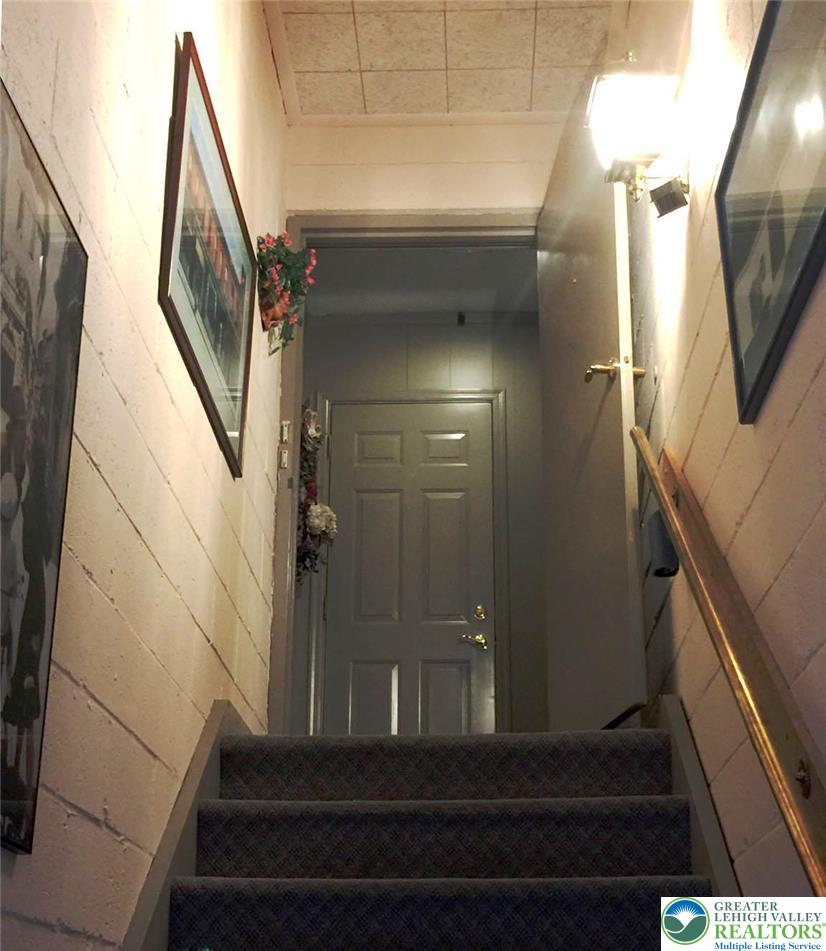 606 W Broad Street F