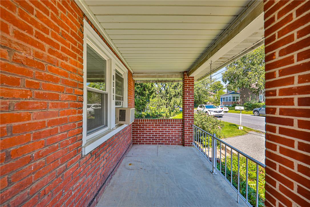 1909 4th Street