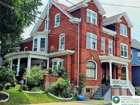 Photo of 752 Walnut Avenue, Easton, PA 18042 (MLS # 766153) Photo of 752 Walnut Avenue, Easton, PA 18042 (MLS # 766153)