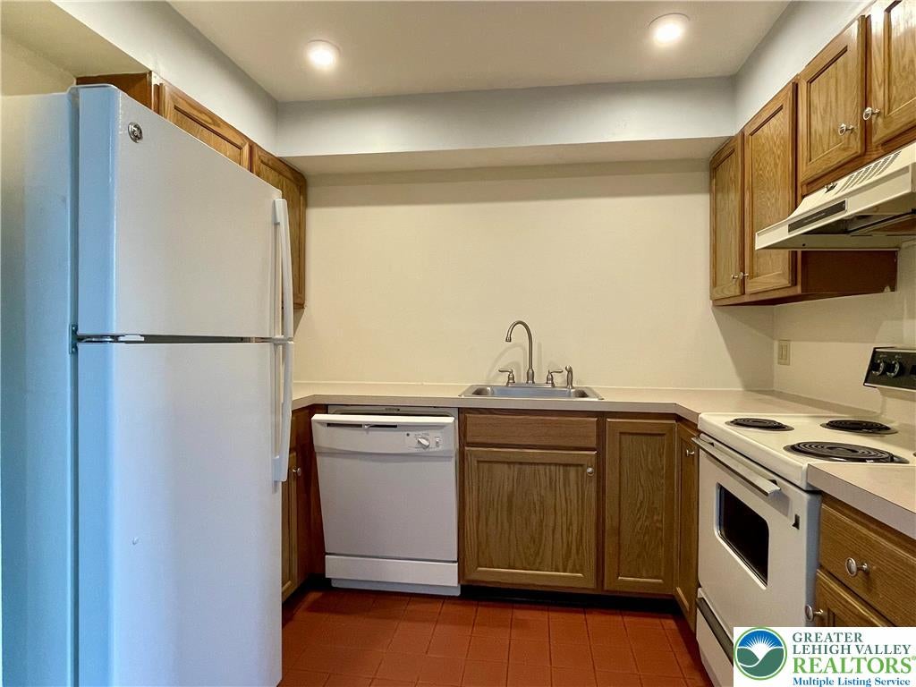 101 Race Street 219