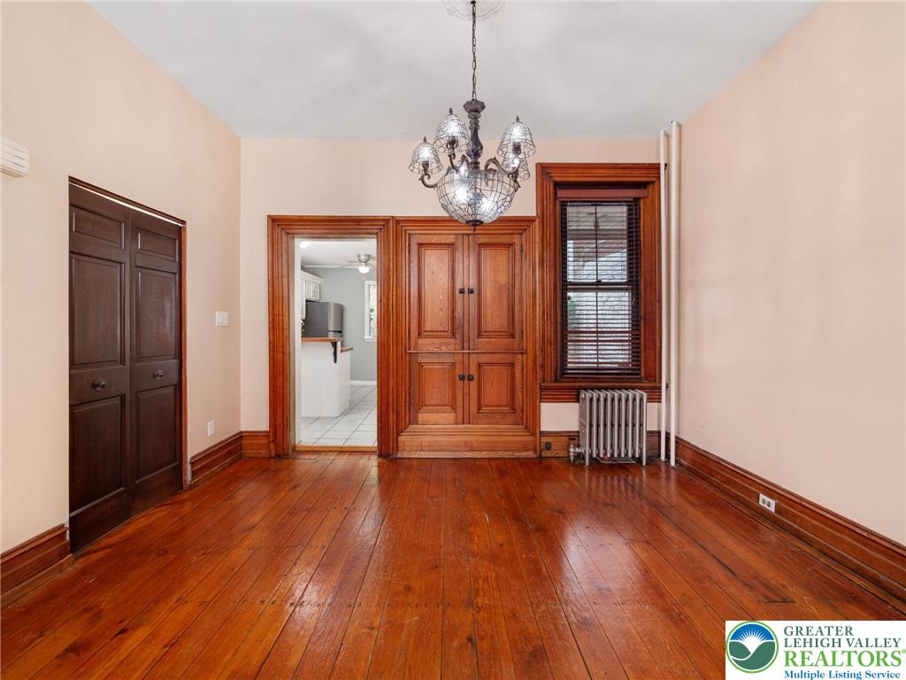 Allentown City, Pennsylvania 18102, United States, 3 Bedrooms Bedrooms, ,2 BathroomsBathrooms,Residential,Pending,198099