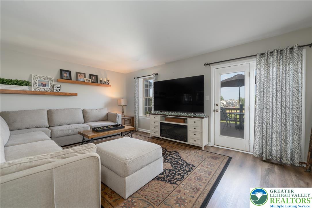 Alburtis Boro, Pennsylvania 18011, United States, 3 Bedrooms Bedrooms, ,3 BathroomsBathrooms,Residential,Active,151227