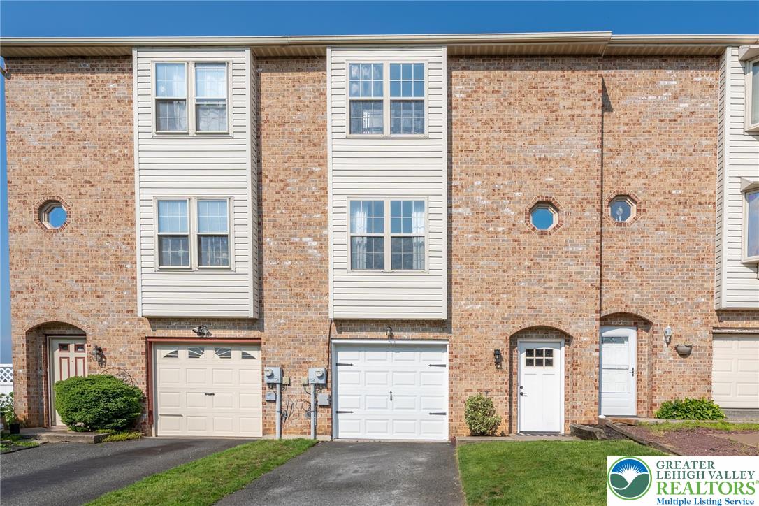 Alburtis Boro, Pennsylvania 18011, United States, 3 Bedrooms Bedrooms, ,3 BathroomsBathrooms,Residential,Active,151227