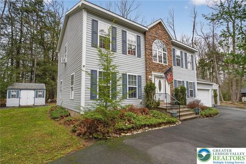 Photo of 216 Pheasant Place, Coolbaugh Twp, PA 18466 (MLS # 768596)