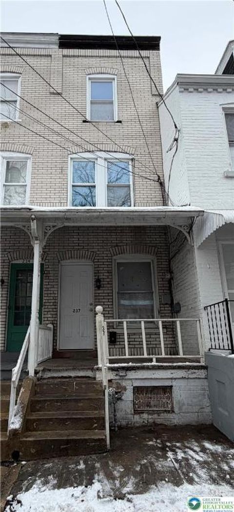 Photo of 237 N Fountain St, Allentown, PA 18102 (MLS # 772265)