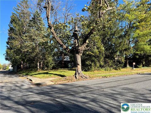 Photo of 215 S 23rd Street, Allentown, PA 18104 (MLS # 766682) Photo of 215 S 23rd Street, Allentown, PA 18104 (MLS # 766682)