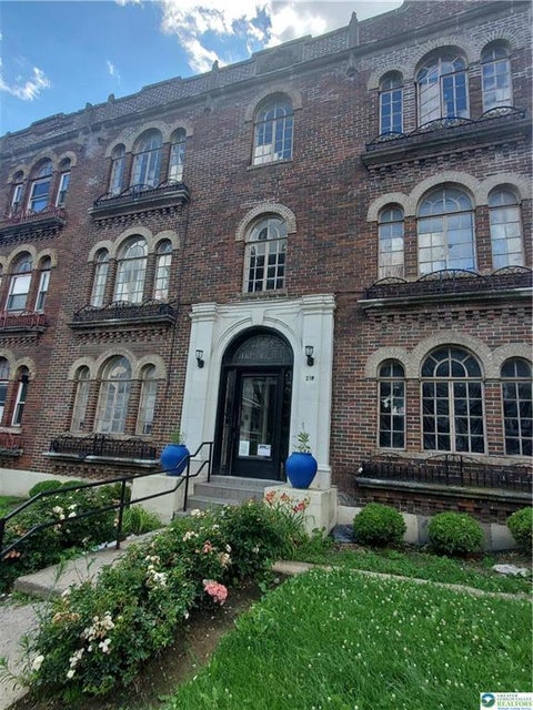Photo of 218 S 15th Street #10, Allentown, PA 18102 (MLS # 779630)