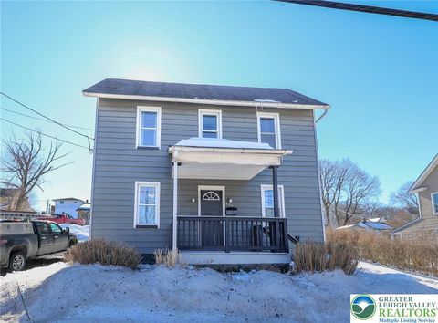 Photo of 445 W Central Avenue, East Bangor Boro, PA 18013 (MLS # 771772)
