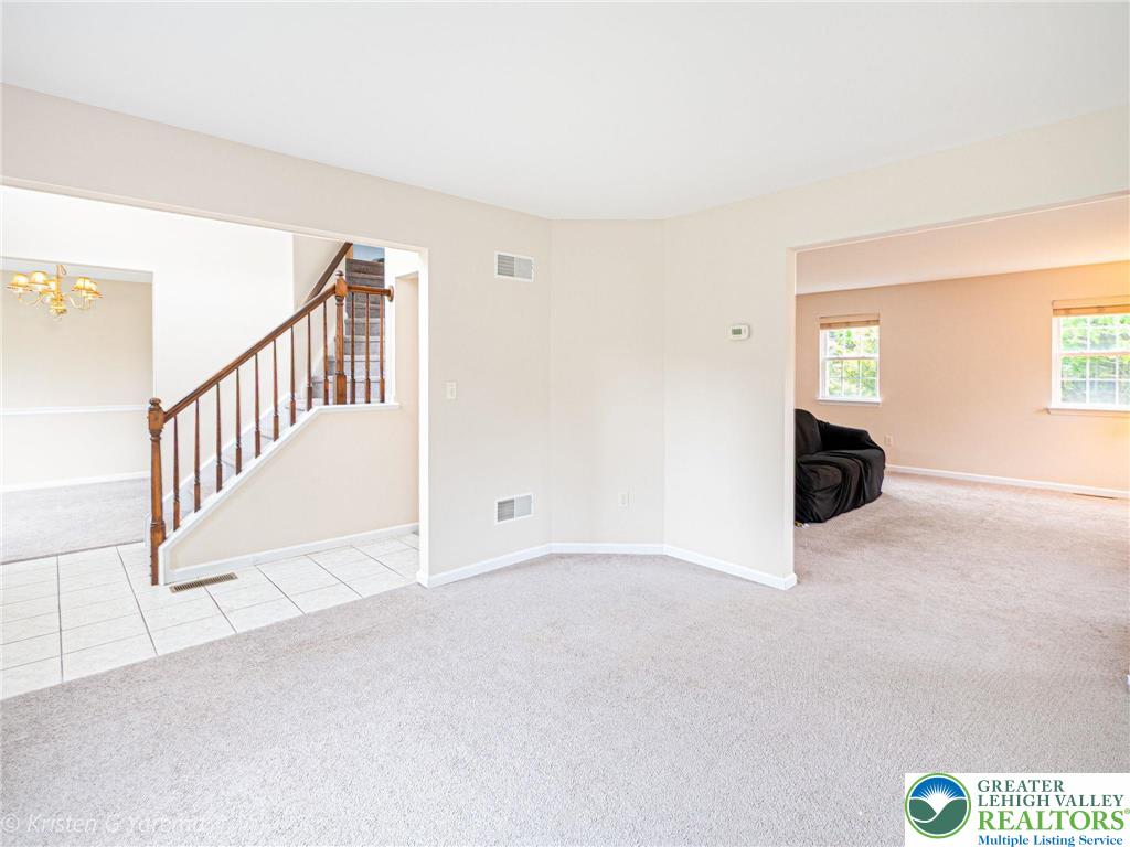 Forks Twp, Pennsylvania 18040, United States, 4 Bedrooms Bedrooms, ,3 BathroomsBathrooms,Residential,Active,151238