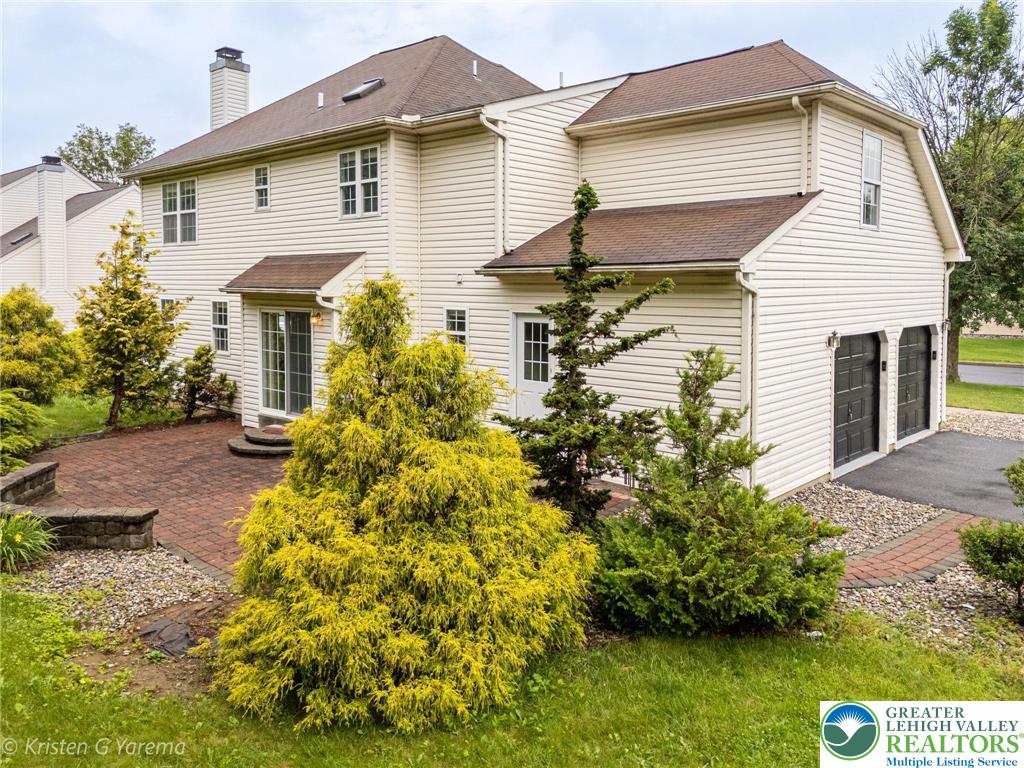 Forks Twp, Pennsylvania 18040, United States, 4 Bedrooms Bedrooms, ,3 BathroomsBathrooms,Residential,Active,151238