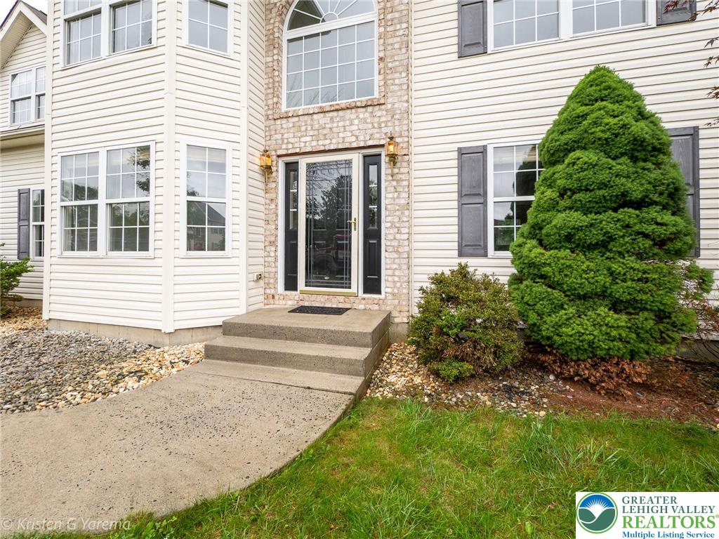 Forks Twp, Pennsylvania 18040, United States, 4 Bedrooms Bedrooms, ,3 BathroomsBathrooms,Residential,Active,151238