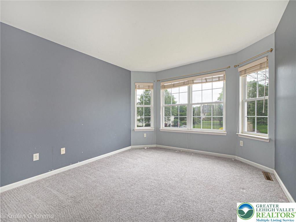 Forks Twp, Pennsylvania 18040, United States, 4 Bedrooms Bedrooms, ,3 BathroomsBathrooms,Residential,Active,151238