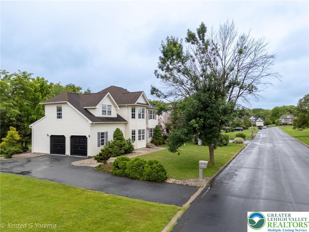 Forks Twp, Pennsylvania 18040, United States, 4 Bedrooms Bedrooms, ,3 BathroomsBathrooms,Residential,Active,151238