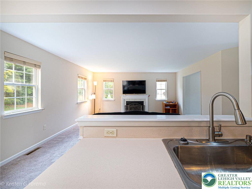 Forks Twp, Pennsylvania 18040, United States, 4 Bedrooms Bedrooms, ,3 BathroomsBathrooms,Residential,Active,151238