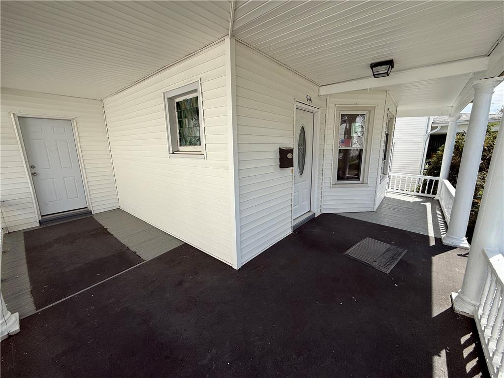 944 N Irving Avenue