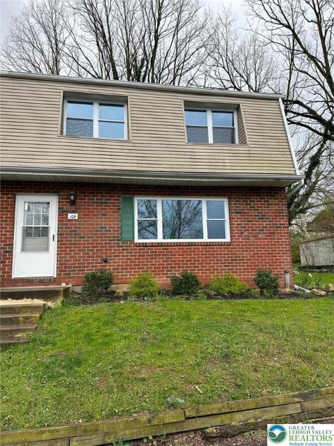 Photo of 109 Vista Drive, Easton, PA 18042 (MLS # 772086)
