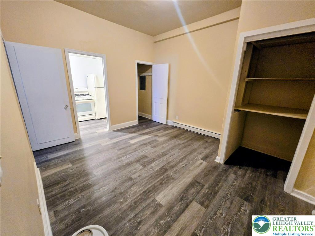42 N 8 TH Street 1R
