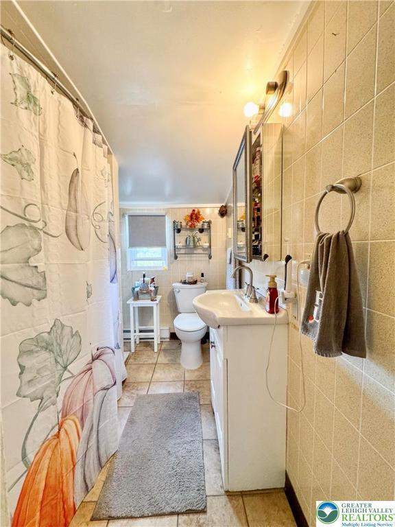 Whitehall Twp, Pennsylvania 18052, United States, 7 Bedrooms Bedrooms, ,4 BathroomsBathrooms,Residential,Pending,205459