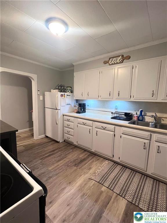 Whitehall Twp, Pennsylvania 18052, United States, 7 Bedrooms Bedrooms, ,4 BathroomsBathrooms,Residential,Pending,205459