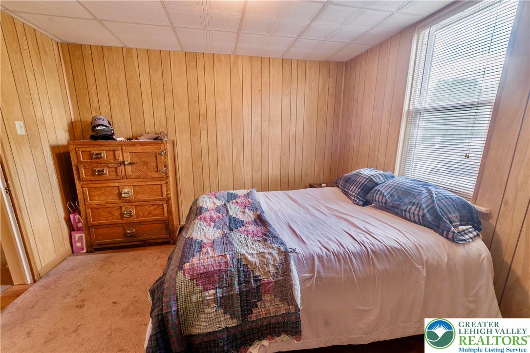 Whitehall Twp, Pennsylvania 18052, United States, 7 Bedrooms Bedrooms, ,4 BathroomsBathrooms,Residential,Pending,205459