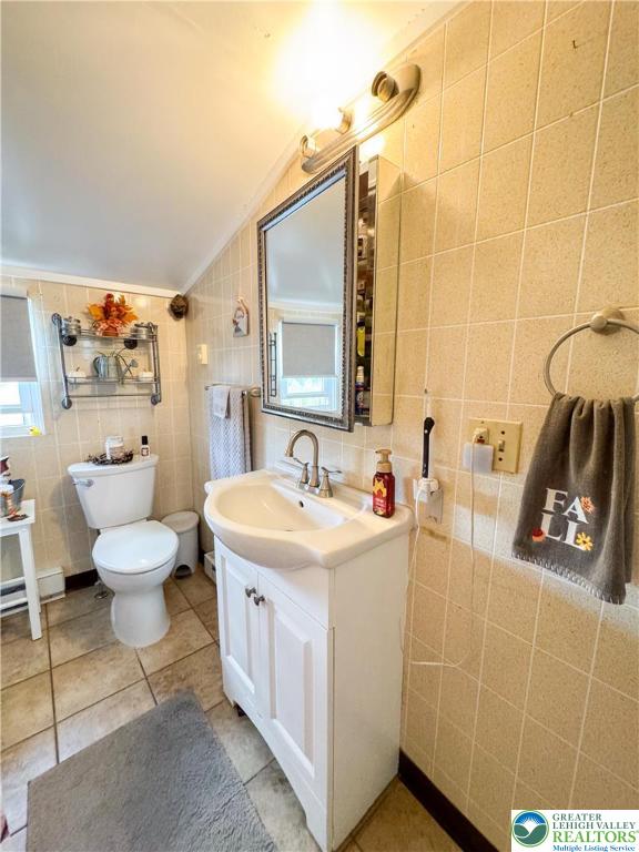 Whitehall Twp, Pennsylvania 18052, United States, 7 Bedrooms Bedrooms, ,4 BathroomsBathrooms,Residential,Pending,205459