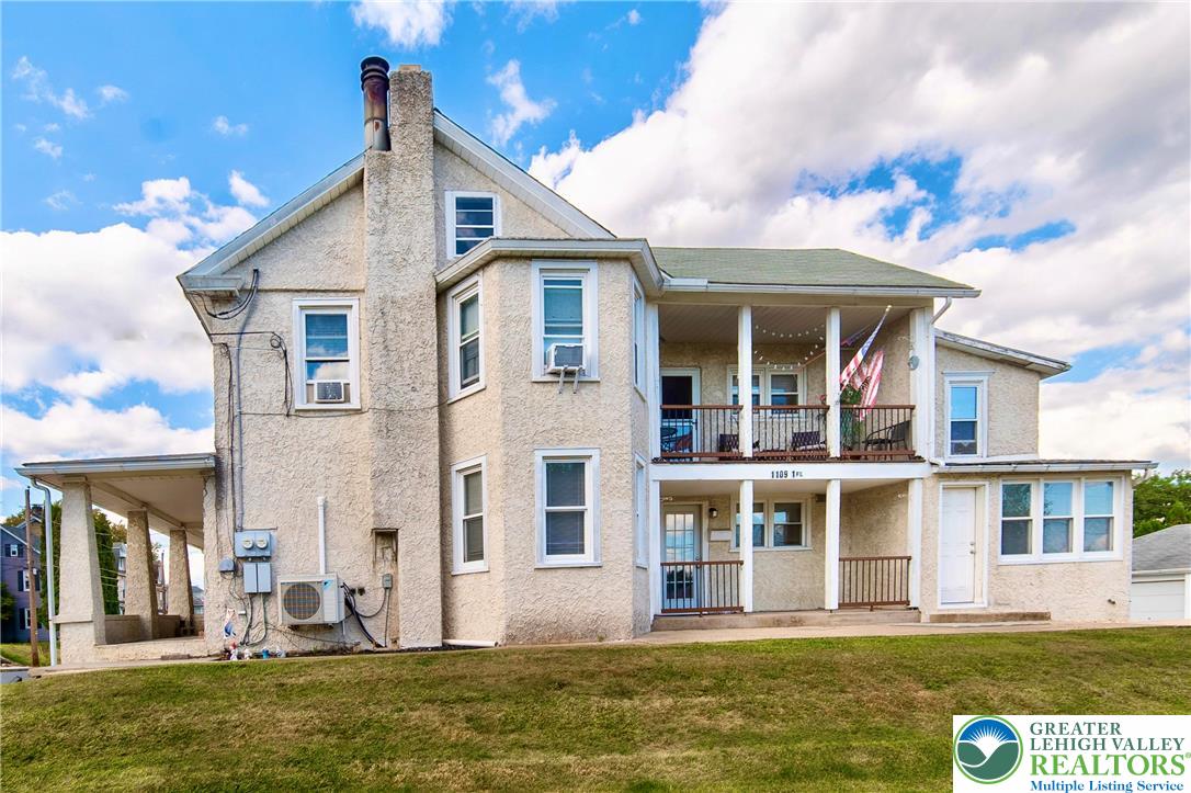 Whitehall Twp, Pennsylvania 18052, United States, 7 Bedrooms Bedrooms, ,4 BathroomsBathrooms,Residential,Pending,205459