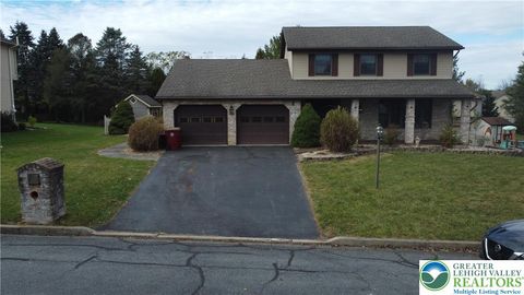 Photo of 1904 Maple Avenue, Easton, PA 18040 (MLS # 766178) Photo of 1904 Maple Avenue, Easton, PA 18040 (MLS # 766178)