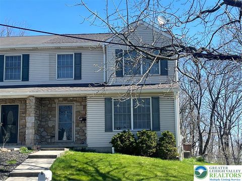 Photo of 525 S New Street, Nazareth Boro, PA 18064 (MLS # 776004)