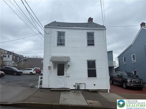 Photo of 27 W Allen Street, Allentown, PA 18102 (MLS # 773294)