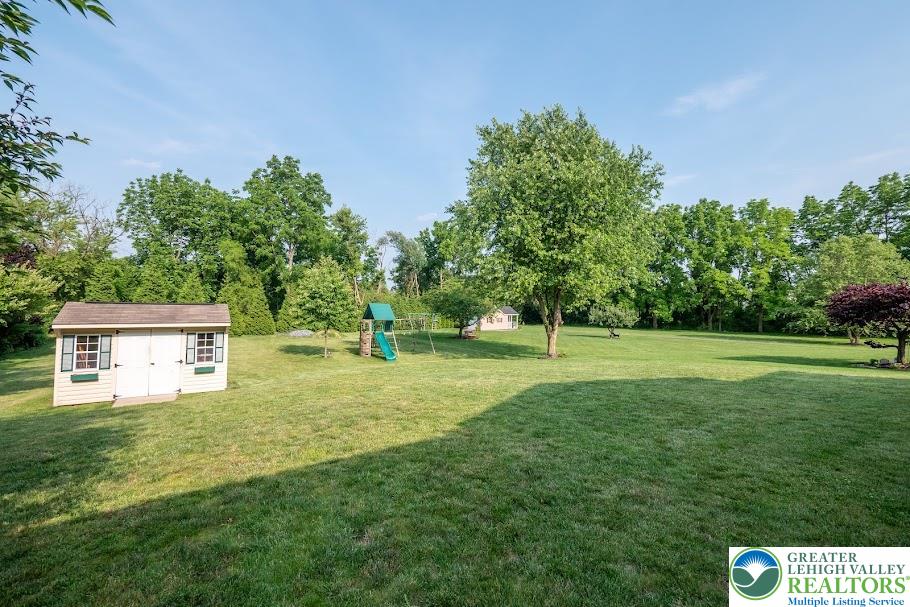 Upper Macungie Twp, Pennsylvania 18031, United States, 4 Bedrooms Bedrooms, ,4 BathroomsBathrooms,Residential,Pending,153458