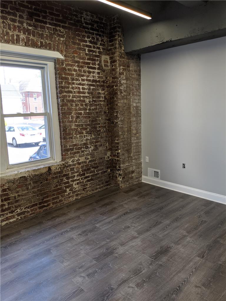 50 E Broad St