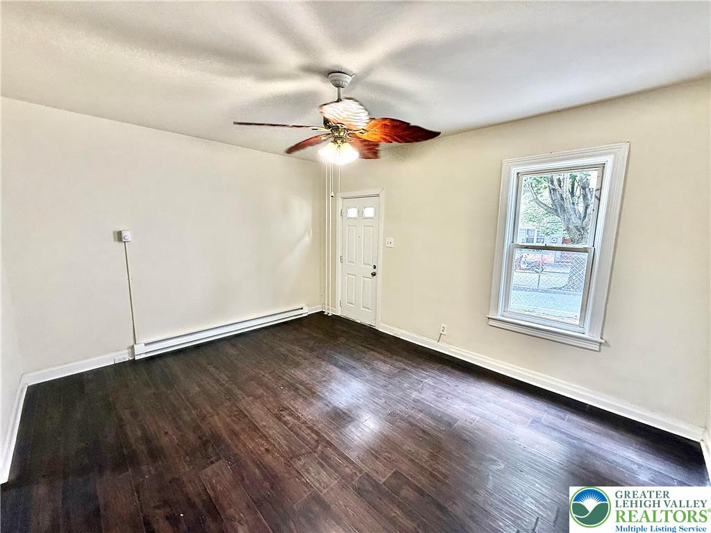 Allentown City, Pennsylvania 18102, United States, 3 Bedrooms Bedrooms, ,1 BathroomBathrooms,Residential,Active,179742