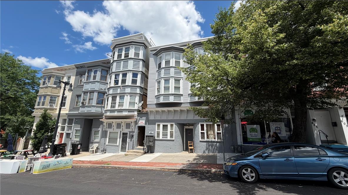 607 Northampton Street