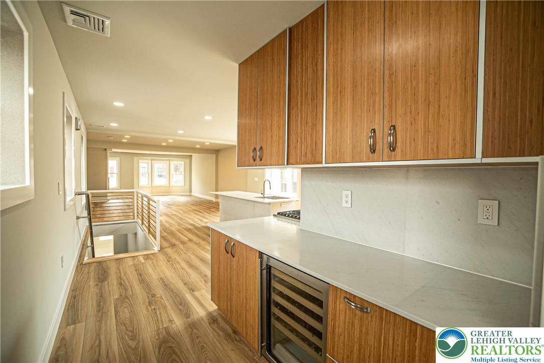 521 Ferry Street PENTHOUSE