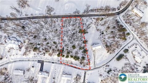 Homes For Sale - 107 Rolling Hills Road<br/> Stroudsburg, PA 18360