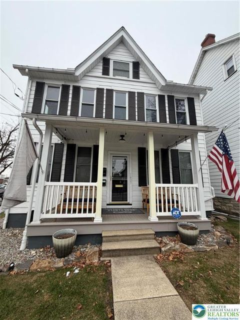 Photo of 1403 Center Street, Bethlehem, PA 18018 (MLS # 769077)
