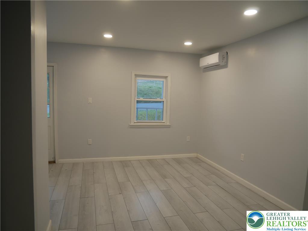 Other Pa Counties, Pennsylvania 17866, United States, 4 Bedrooms Bedrooms, ,2 BathroomsBathrooms,Residential,Active,252062