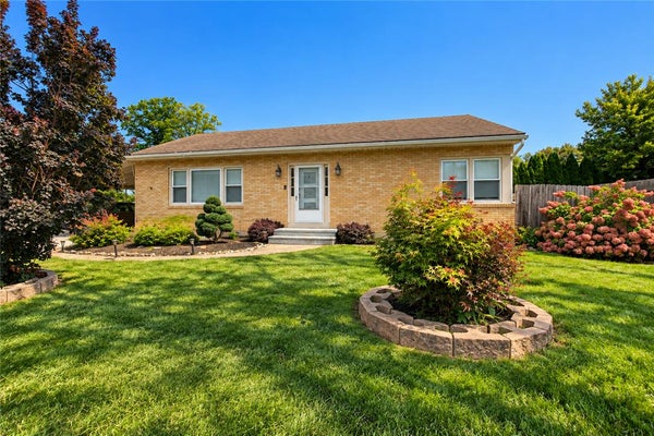227 OHIO AVE, WHITEHALL, PA 18052 - Image e0aeefa1b709dabebcf387f0c3ca945e/2646257272