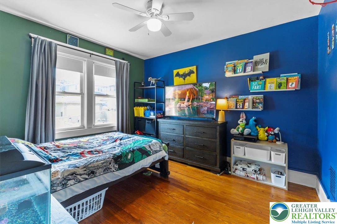 Wilson Boro, Pennsylvania 18042, United States, 4 Bedrooms Bedrooms, ,2 BathroomsBathrooms,Residential,Active,167866