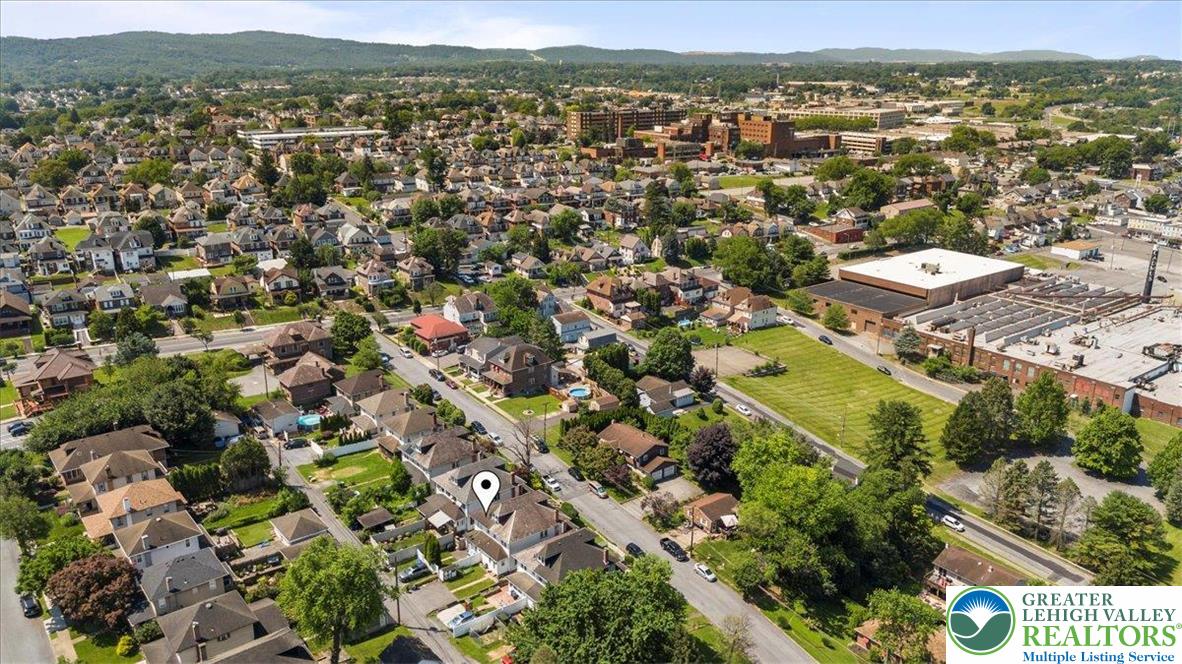 Wilson Boro, Pennsylvania 18042, United States, 4 Bedrooms Bedrooms, ,2 BathroomsBathrooms,Residential,Active,167866