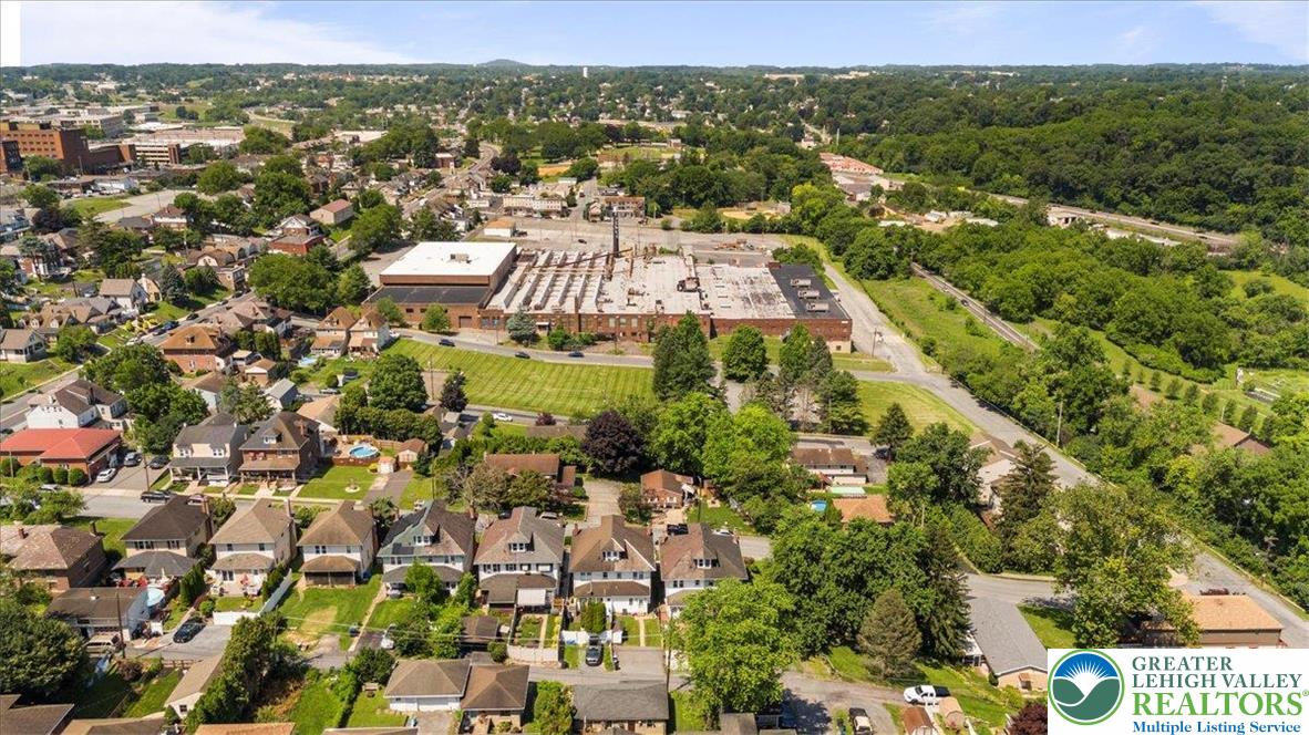 Wilson Boro, Pennsylvania 18042, United States, 4 Bedrooms Bedrooms, ,2 BathroomsBathrooms,Residential,Active,167866