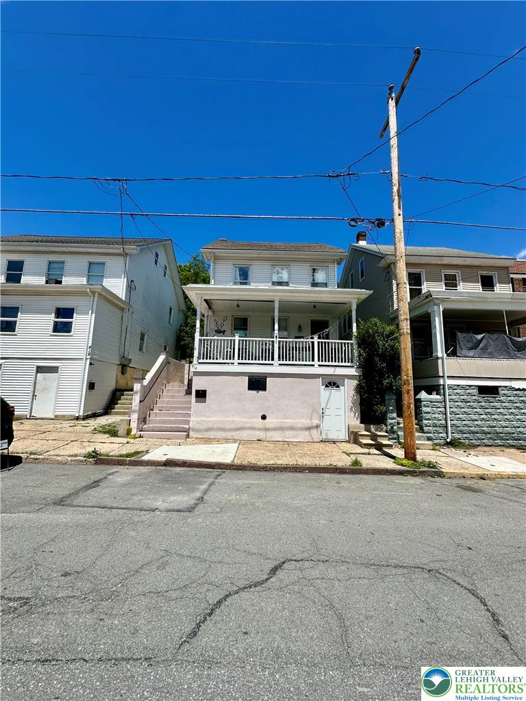 414 Center Avenue