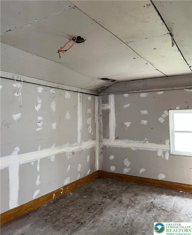 Lansford Boro, Pennsylvania 18232, United States, 2 Bedrooms Bedrooms, ,2 BathroomsBathrooms,Residential,Active,216061