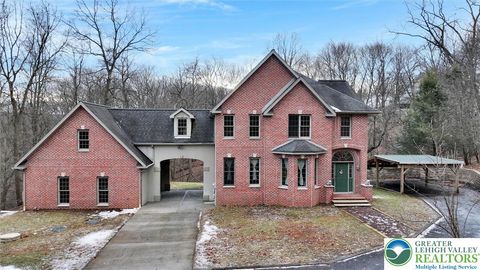 Photo of 520 Blackwood Street, Minersville, PA 17954 (MLS # 770206)