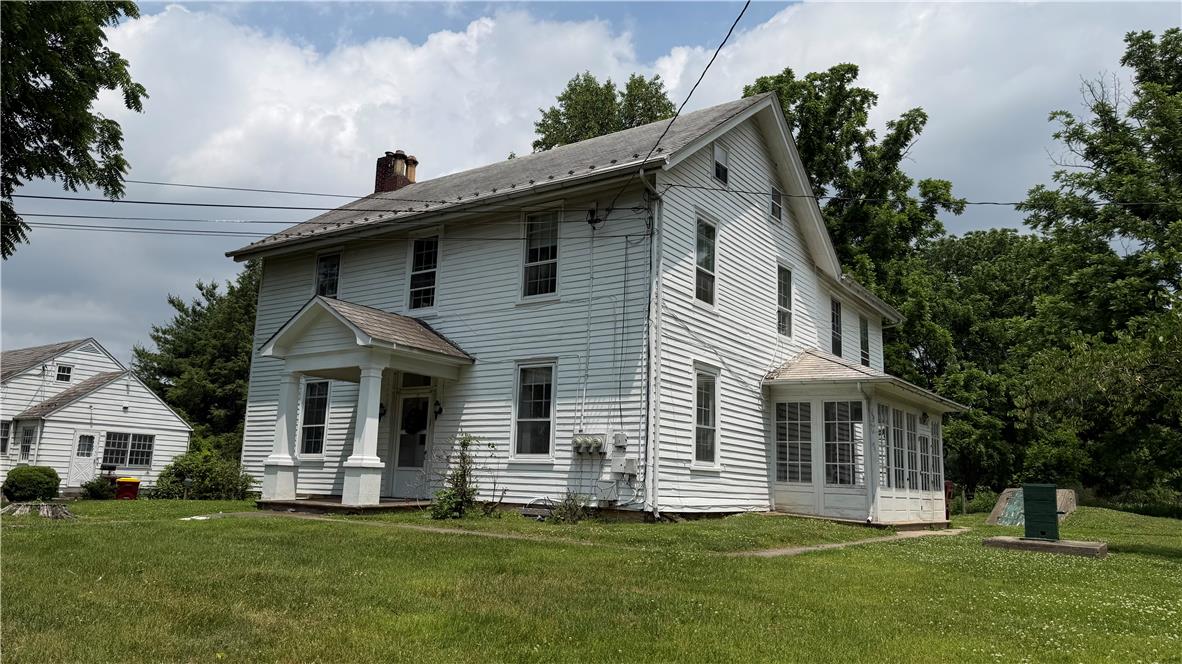 1713 Sullivan Trail 1713
